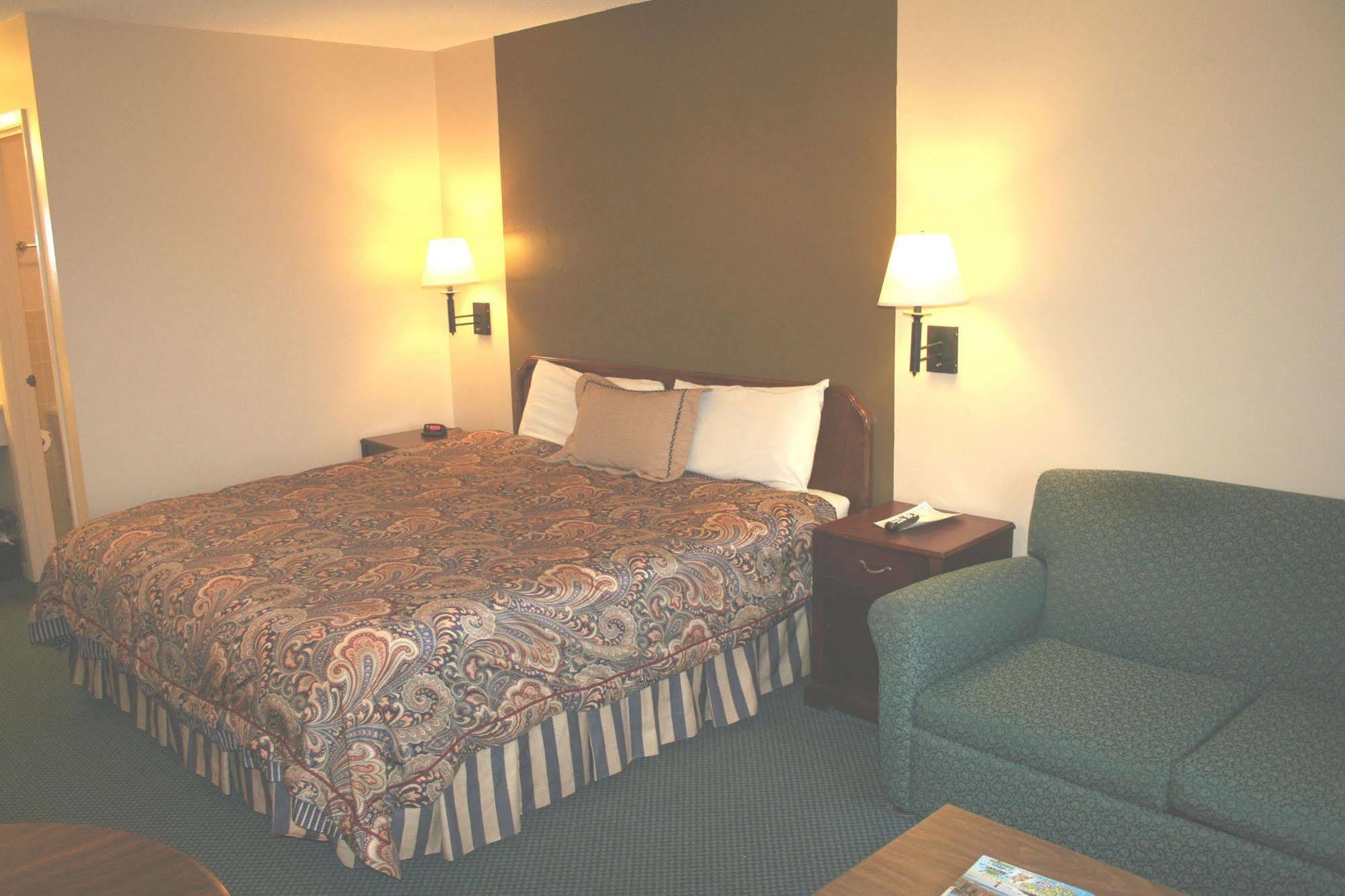 Lake Lighthouse Inn Osage Beach Extérieur photo